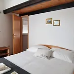 Apartman Dutkovic *