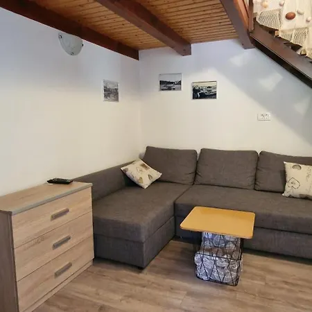 Dutkovic Apartment Vrboska