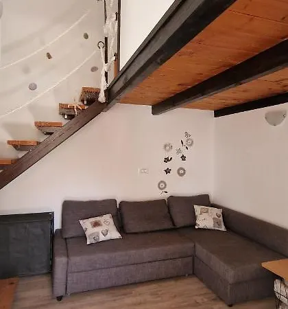 Dutkovic Lägenhet Vrboska