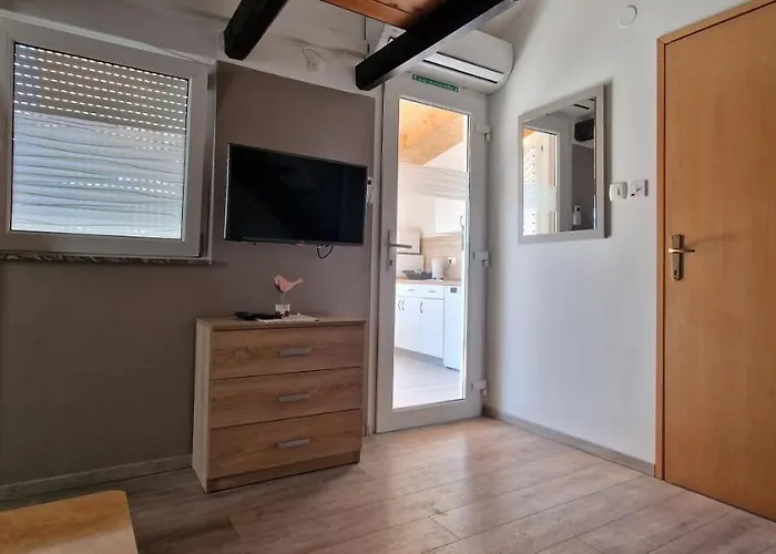 Dutkovic Apartment