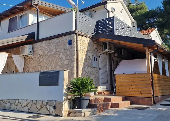Dutkovic Apartment Vrboska